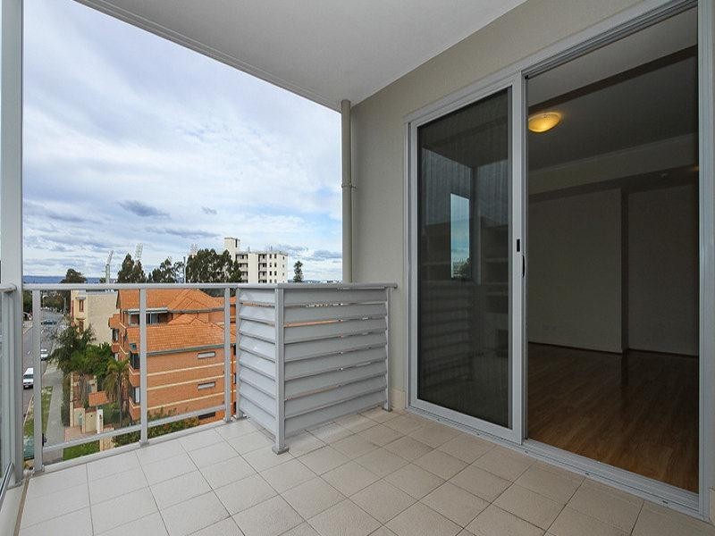 44/35 Wellington Street, East Perth WA 6004