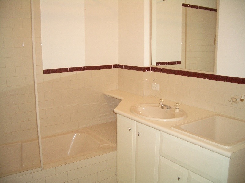 11/42 Bronte Street, East Perth WA 6004