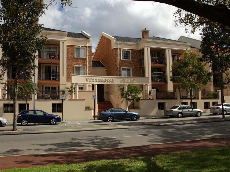 52/30 Bishops Row, East Perth WA 6004