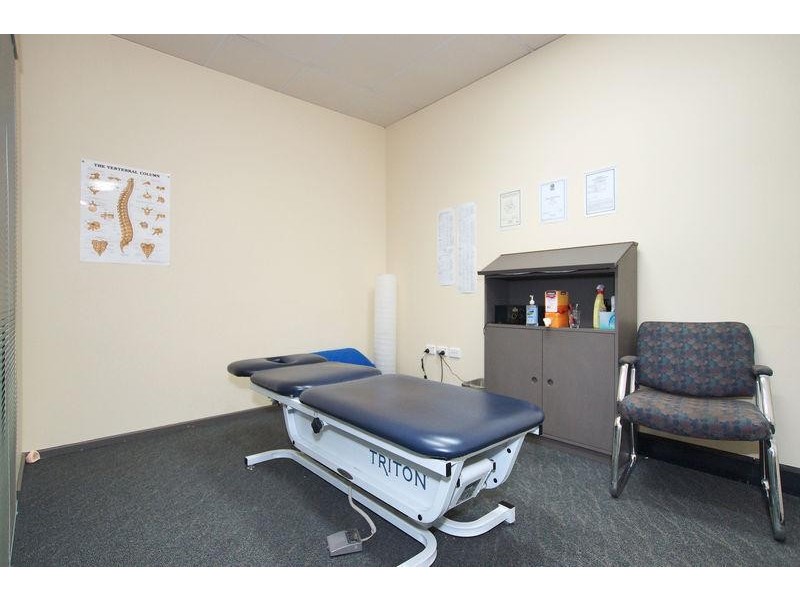 3 & 4 205 Burslem Drive, Maddington WA 6109