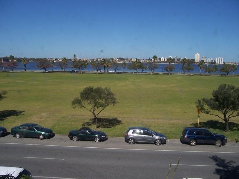 23/130 Terrace Road, Perth WA 6000