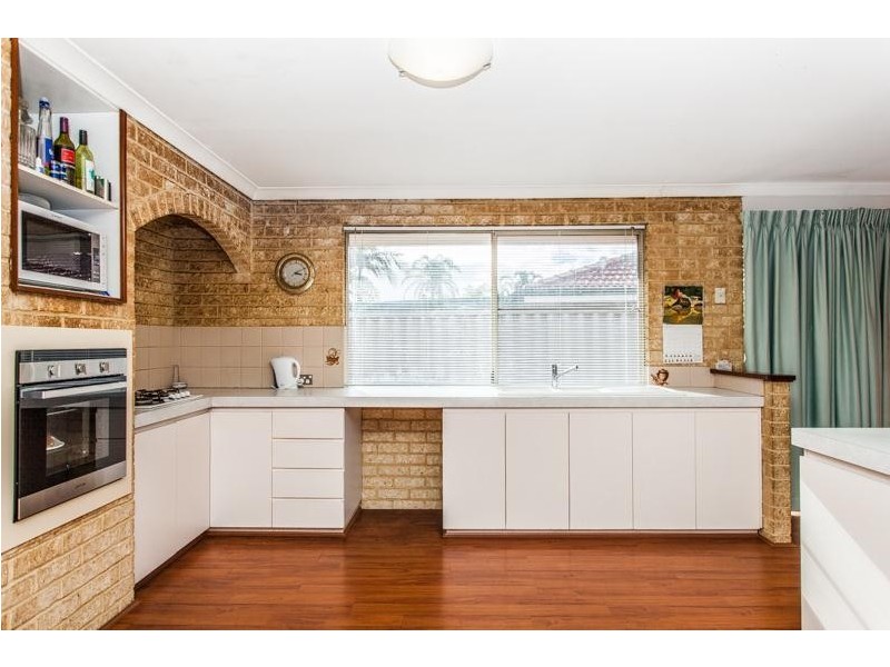 138 Hamelin Drive, Ballajura WA 6066