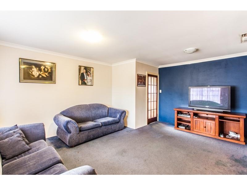 138 Hamelin Drive, Ballajura WA 6066