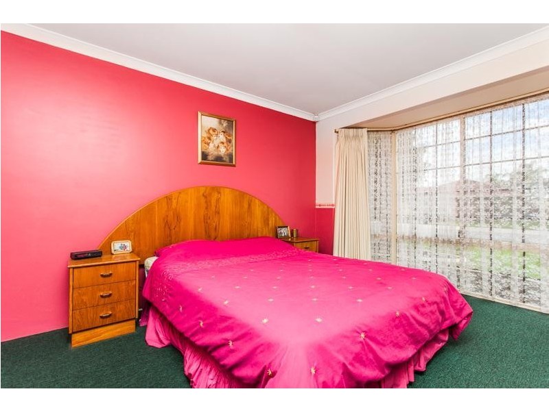 138 Hamelin Drive, Ballajura WA 6066