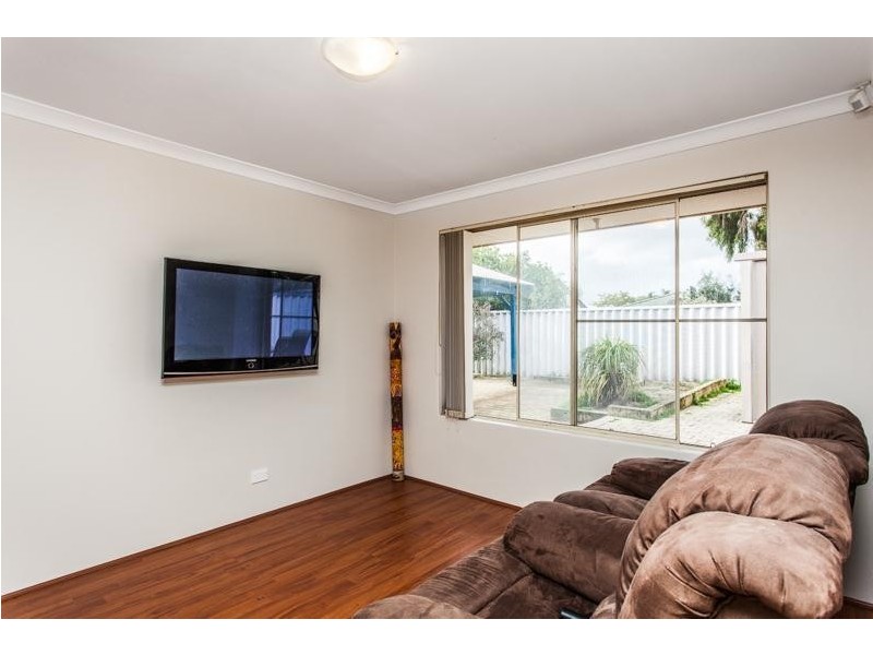 138 Hamelin Drive, Ballajura WA 6066