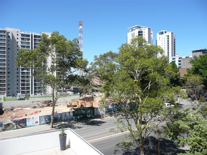 4.2/170 Adelaide Terrace, East Perth WA 6004