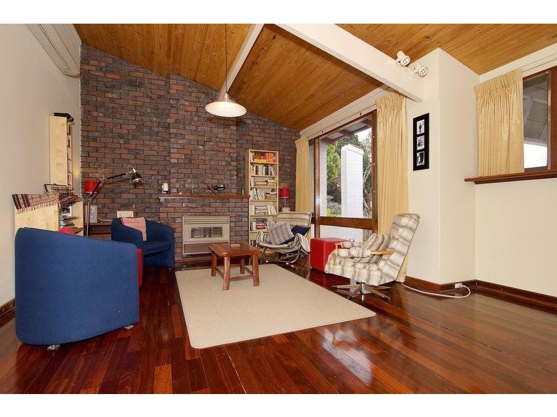 6 McCormack Street, Armadale WA 6112