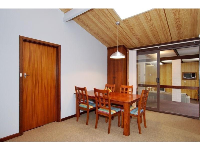 6 McCormack Street, Armadale WA 6112