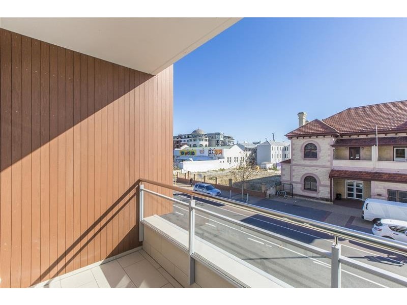 22/10 Quarry Street, Fremantle WA 6160