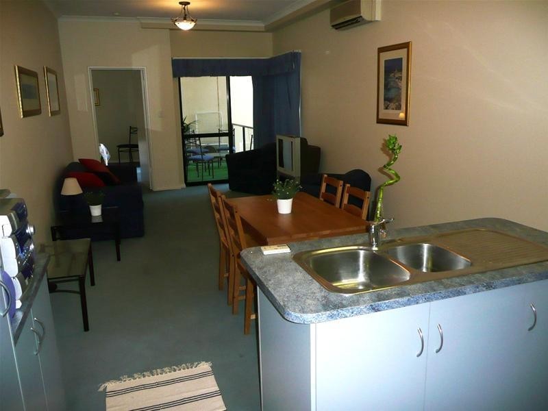 2/273 Hay Street, East Perth WA 6004