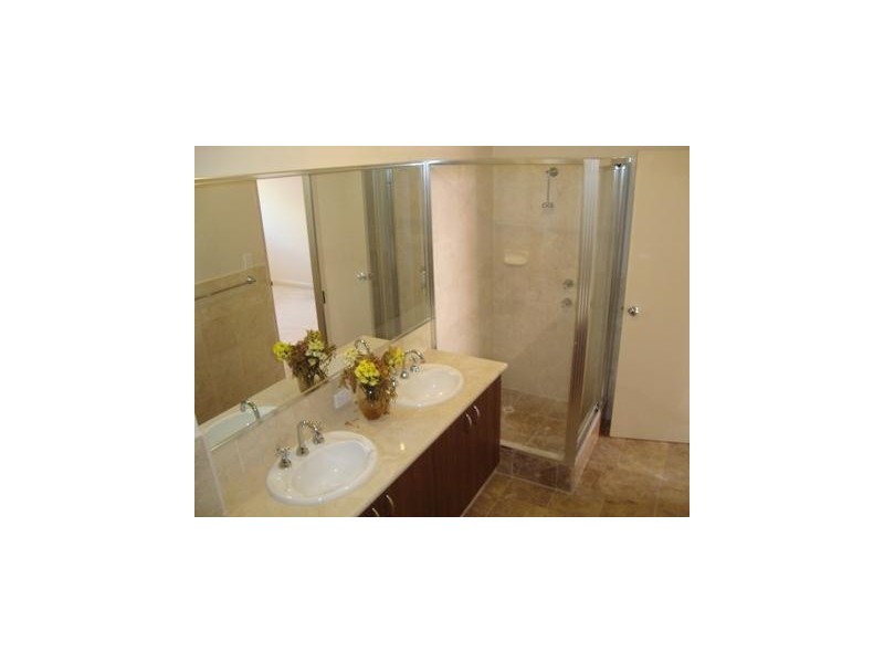 2/10 Tully Road, East Perth WA 6004