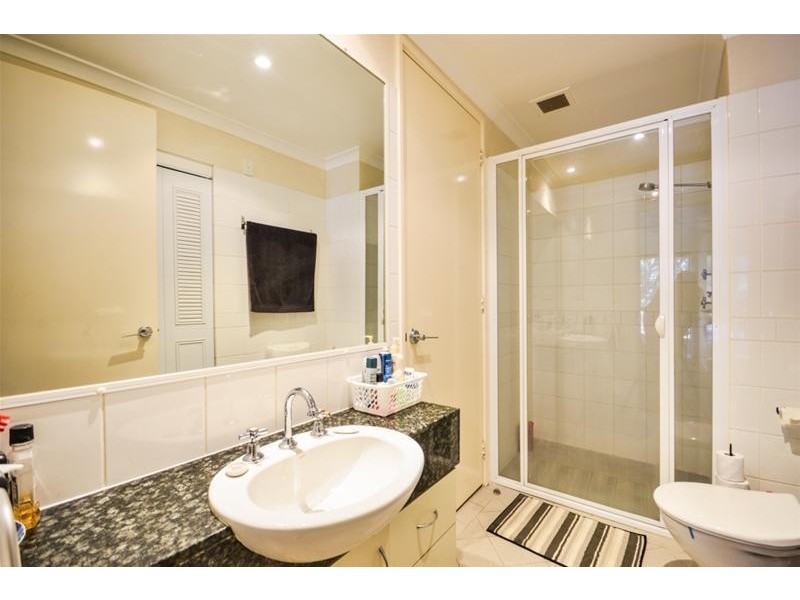 1/24 Saunders Street, East Perth WA 6004