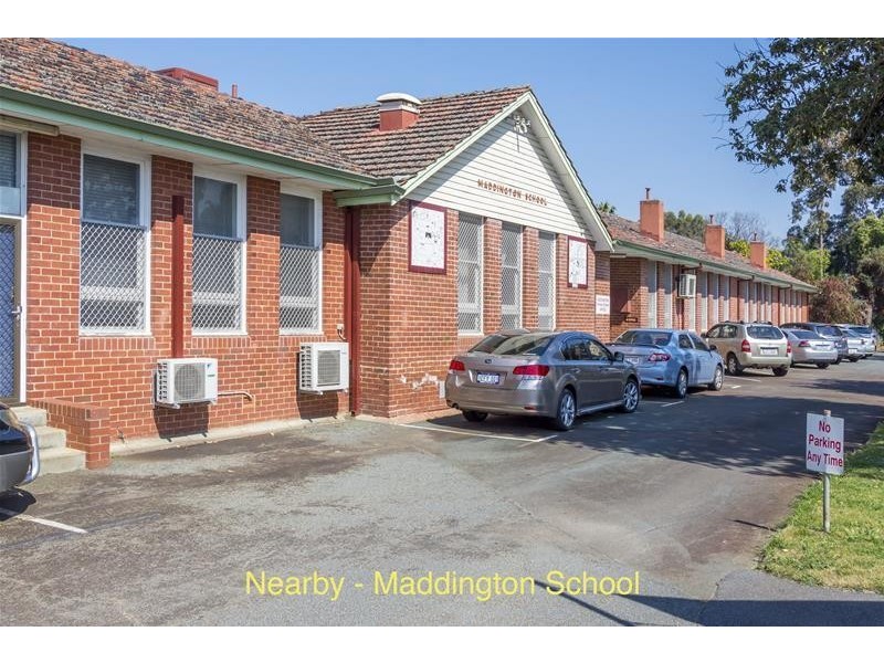 2 The Crescent, Maddington WA 6109