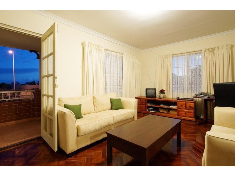 1 Redgate Lane, Dianella WA 6059