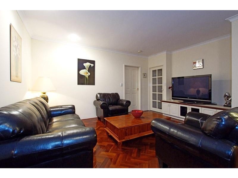 1 Redgate Lane, Dianella WA 6059