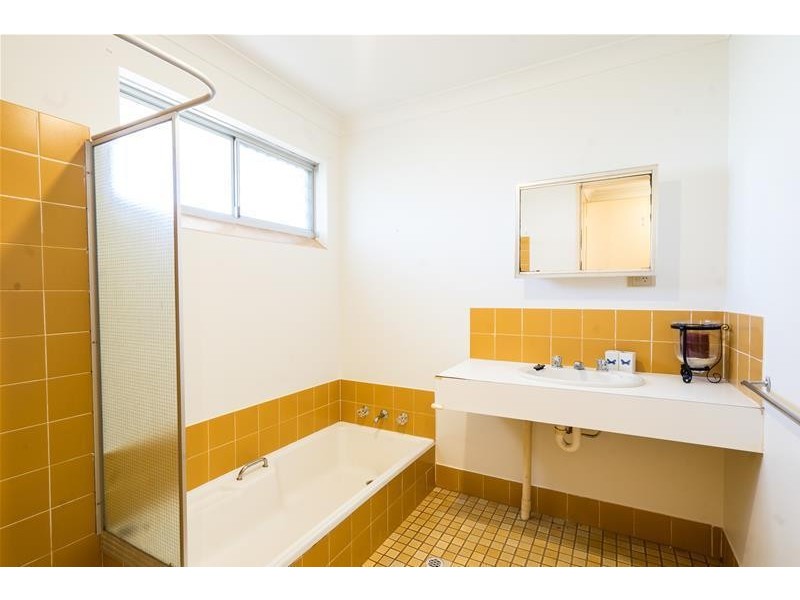 8 Bohemia Way, Parkwood WA 6147