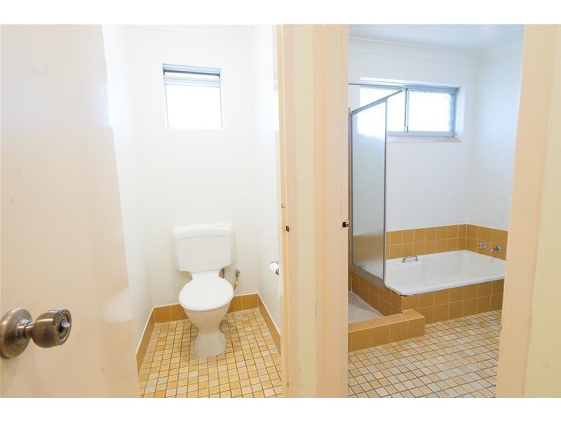 8 Bohemia Way, Parkwood WA 6147