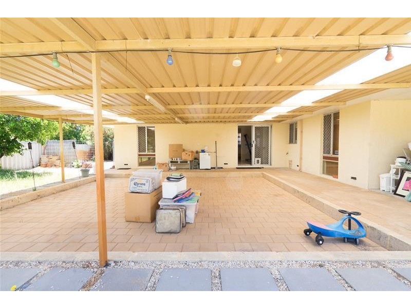 8 Bohemia Way, Parkwood WA 6147