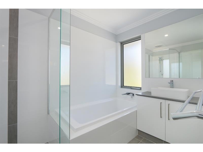 76B McKenzie Way, Embleton WA 6062