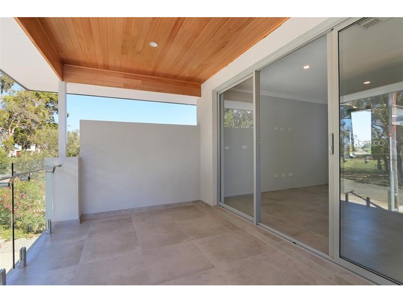 76B McKenzie Way, Embleton WA 6062