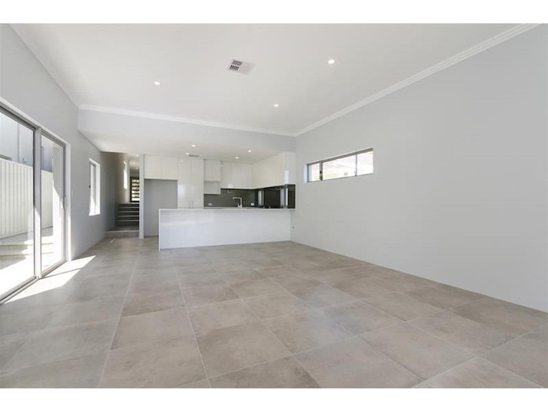 76B McKenzie Way, Embleton WA 6062