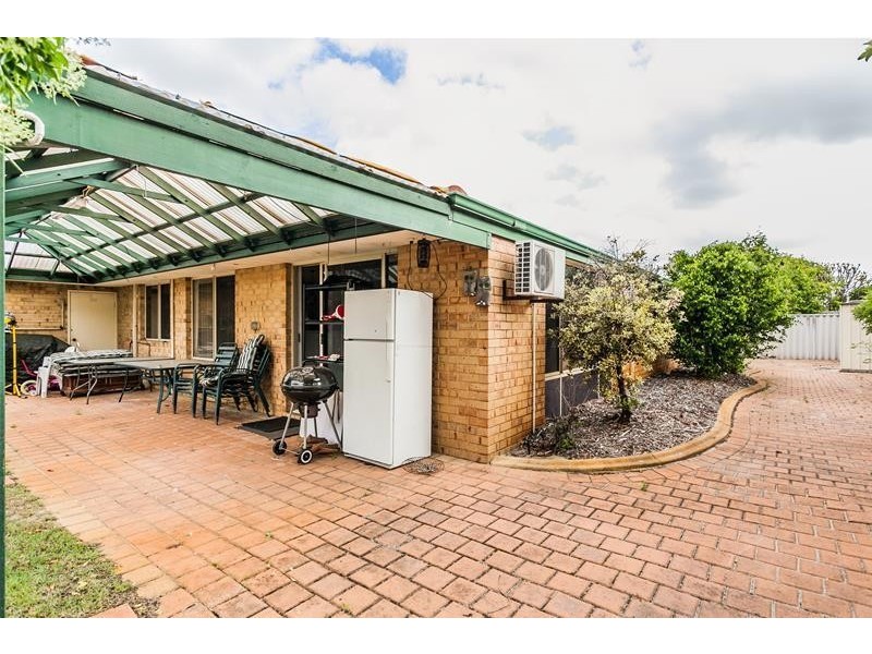 6 Petrea Place, Canning Vale WA 6155