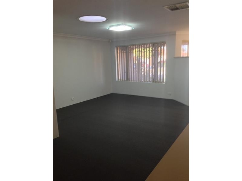 6 Petrea Place, Canning Vale WA 6155