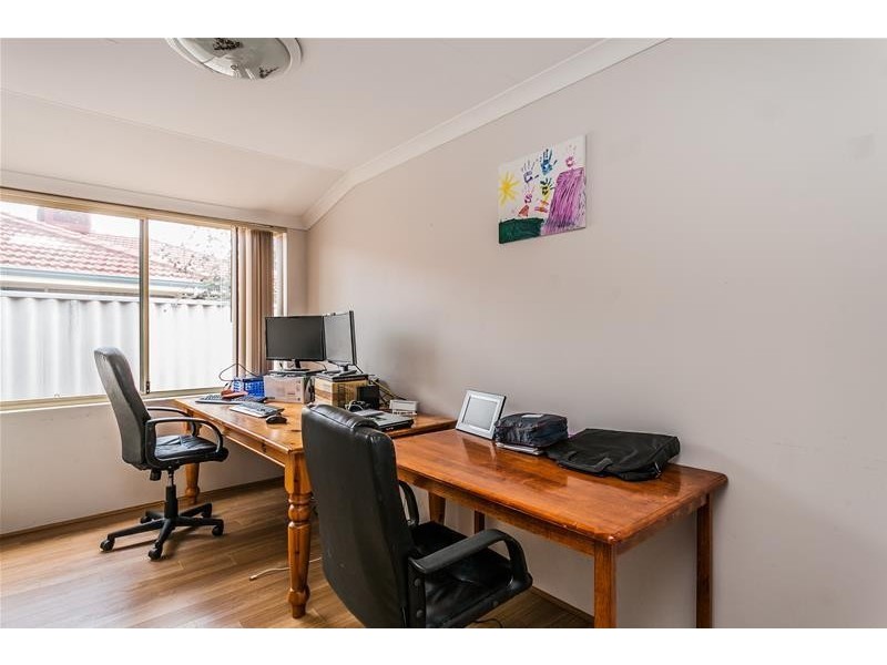 6 Petrea Place, Canning Vale WA 6155