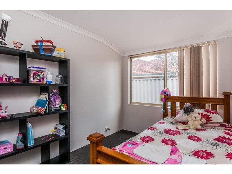 6 Petrea Place, Canning Vale WA 6155