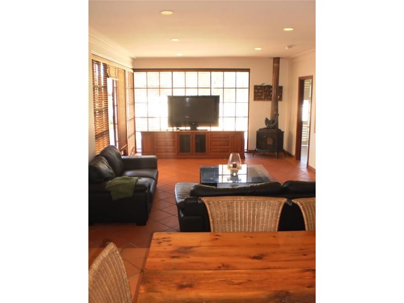 41 Boscombe Avenue, City Beach WA 6015