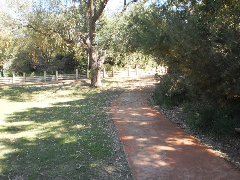 41 Boscombe Avenue, City Beach WA 6015