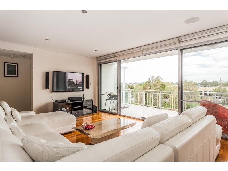 8/22 Eastbrook Terrace, East Perth WA 6004