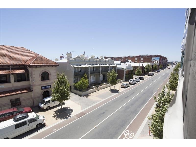 7/11 Queen Victoria Street, Fremantle WA 6160