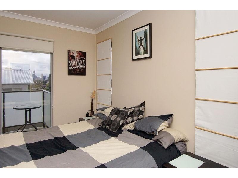 1/28 Banksia Terrace, South Perth WA 6151