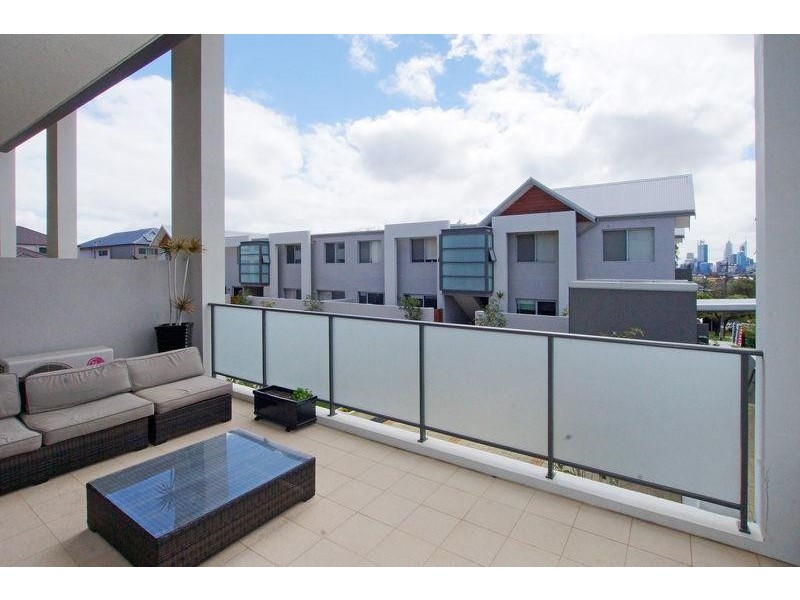 1/28 Banksia Terrace, South Perth WA 6151