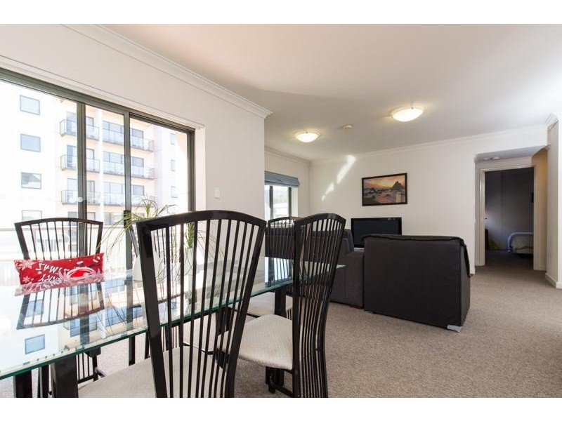 13/110 Mounts Bay Road, Perth WA 6000