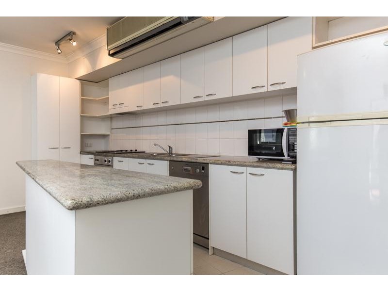 13/110 Mounts Bay Road, Perth WA 6000