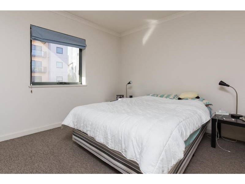13/110 Mounts Bay Road, Perth WA 6000