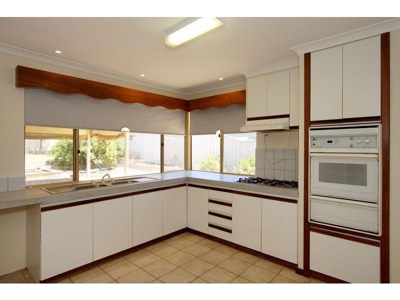 7 Atoll Court, Mullaloo WA 6027