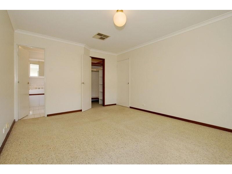 7 Atoll Court, Mullaloo WA 6027