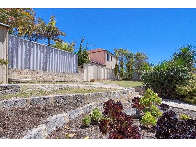 7 Atoll Court, Mullaloo WA 6027