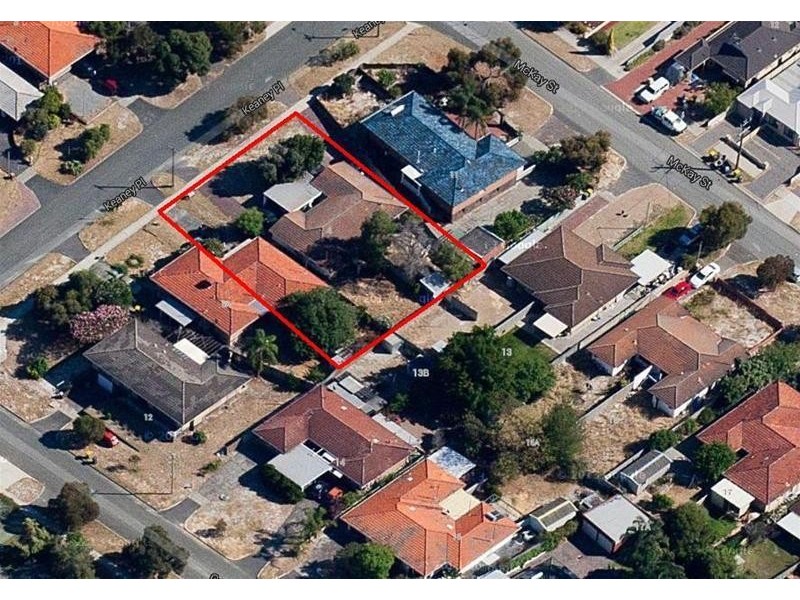 4, 4A & 6 Keaney Place, Waterford WA 6152