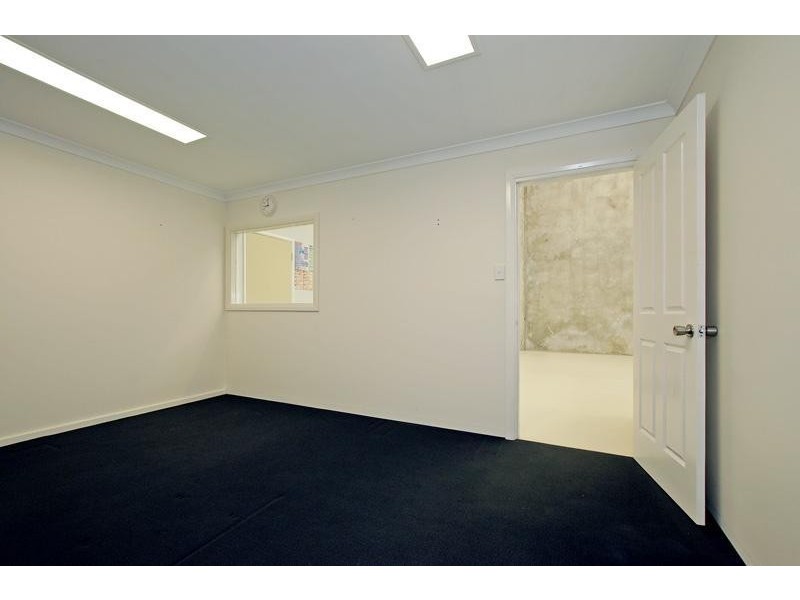 3/2 Downing Street, Carlisle WA 6101