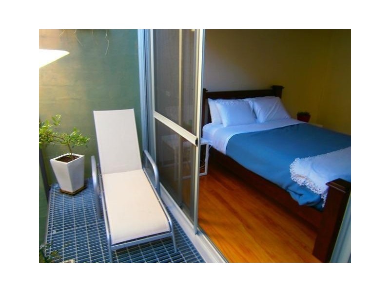 12 Little Saunders Street, East Perth WA 6004