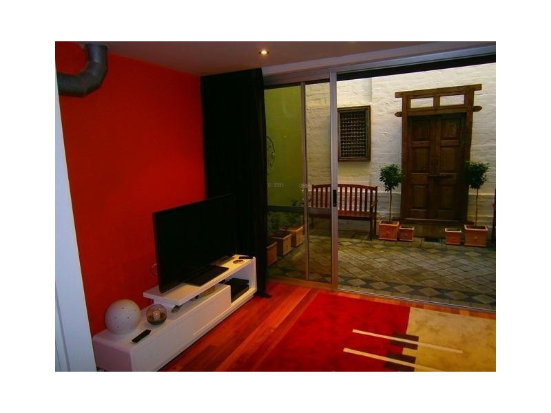 12 Little Saunders Street, East Perth WA 6004