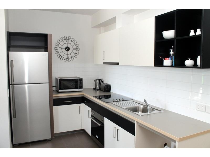 27/2 Points Way, Cockburn Central WA 6164