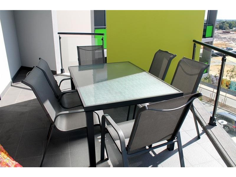 27/2 Points Way, Cockburn Central WA 6164