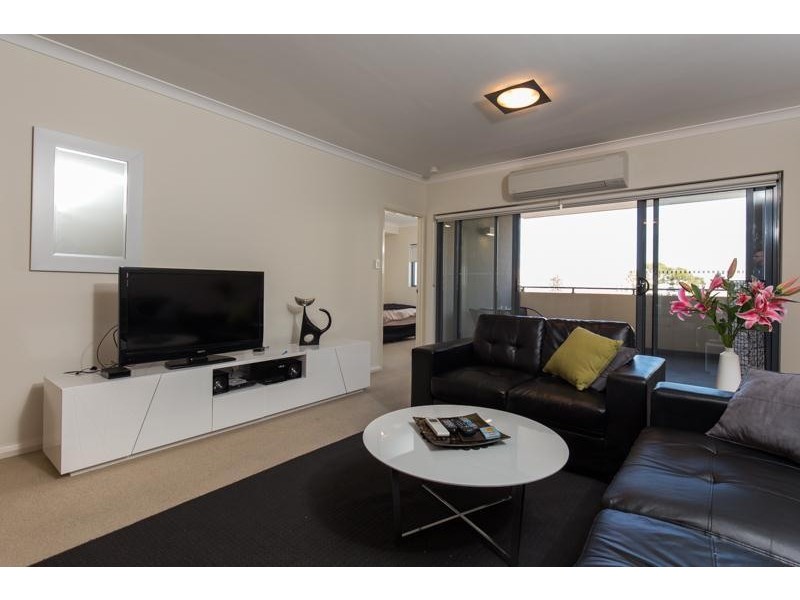 63/18 Wellington Street, East Perth WA 6004