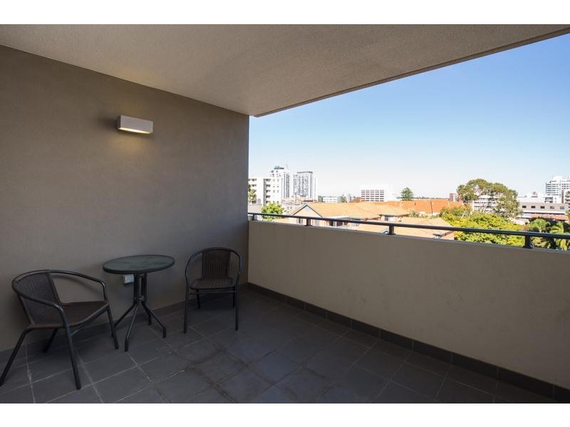 63/18 Wellington Street, East Perth WA 6004