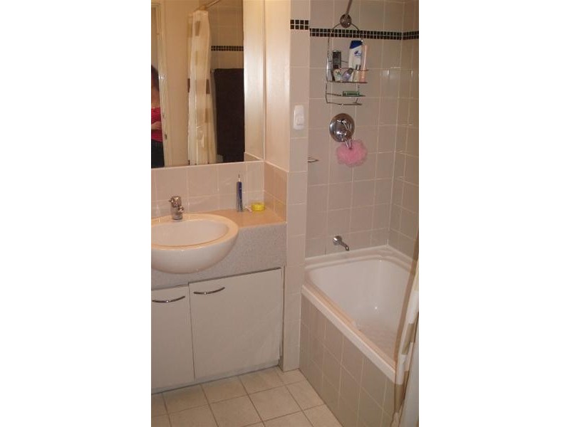 24/116 Mounts Bay Road, Perth WA 6000